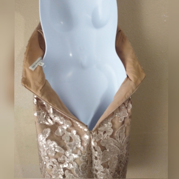 Dress The Population Gold Floral Halter Open Back Mini Dress Size XS - Picture 4 of 8